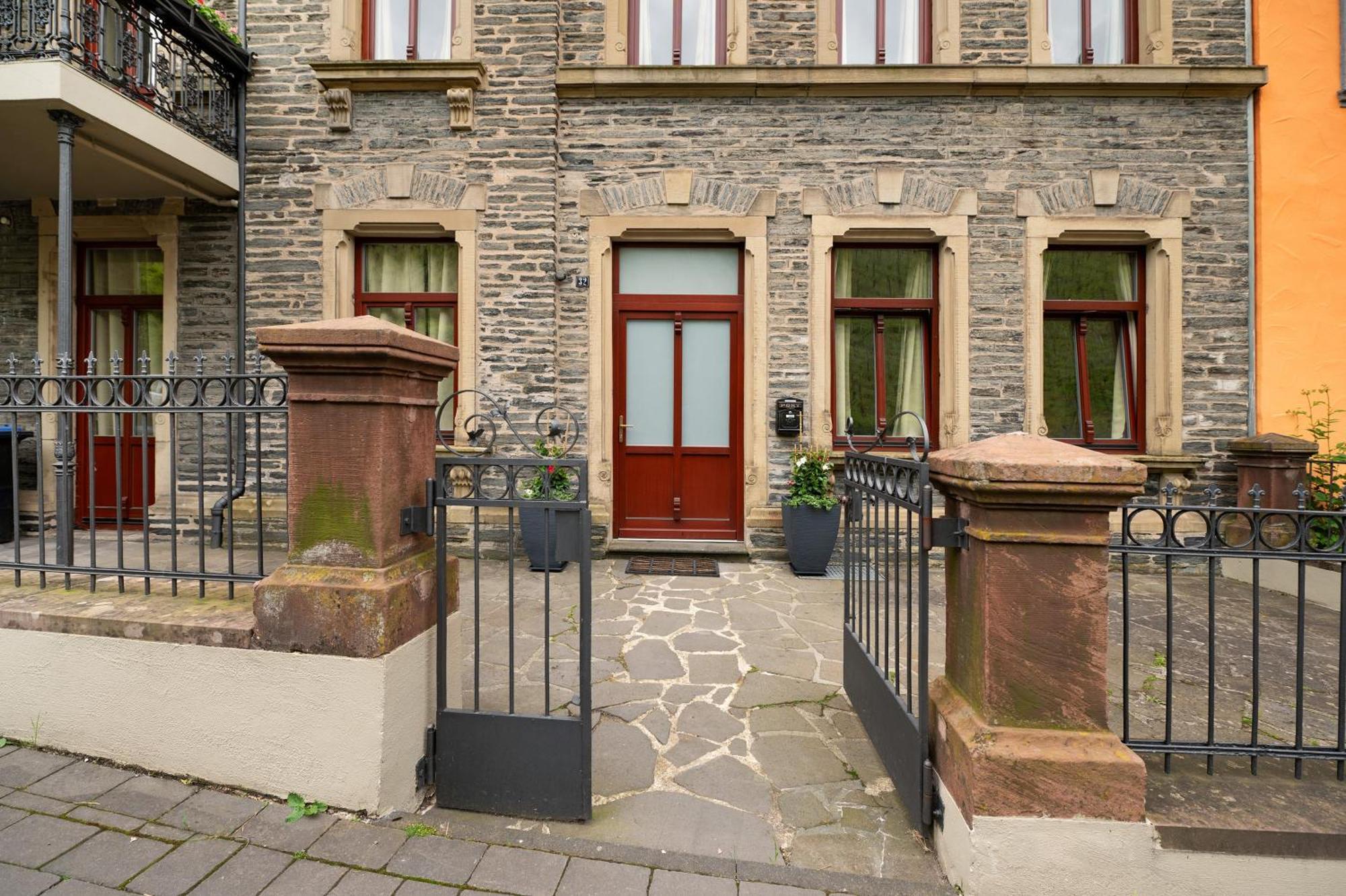 Alte Stadtvilla Am Weinberg 2 Traben-Trarbach Exterior foto